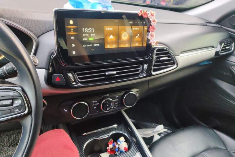 Used EXEED Lingyun 2020 1.6T Two-Wheel Drive Star Edition Audio And AC Panel