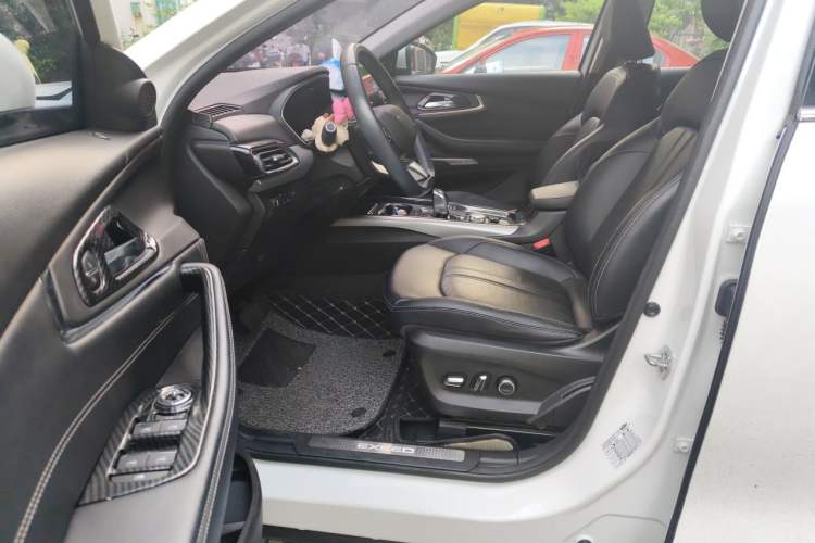 Used EXEED Lingyun 2020 1.6T Two-Wheel Drive Star Edition Driver Seat