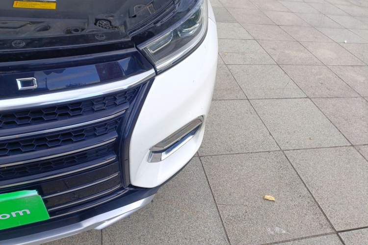 Used EXEED Lingyun 2020 1.6T Two-Wheel Drive Star Edition Engine Bay Left