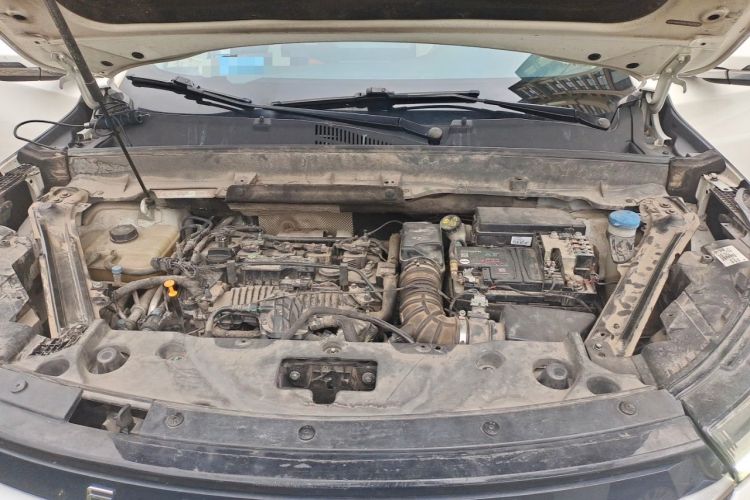 Used EXEED Lingyun 2020 1.6T Two-Wheel Drive Star Edition Engine Bay