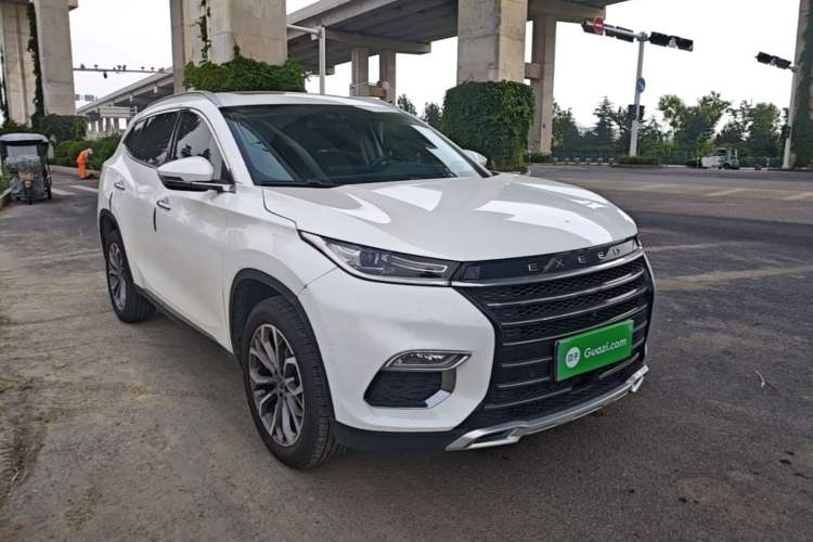 Used EXEED Lingyun 2020 1.6T Two-Wheel Drive Star Edition Exterior 1
