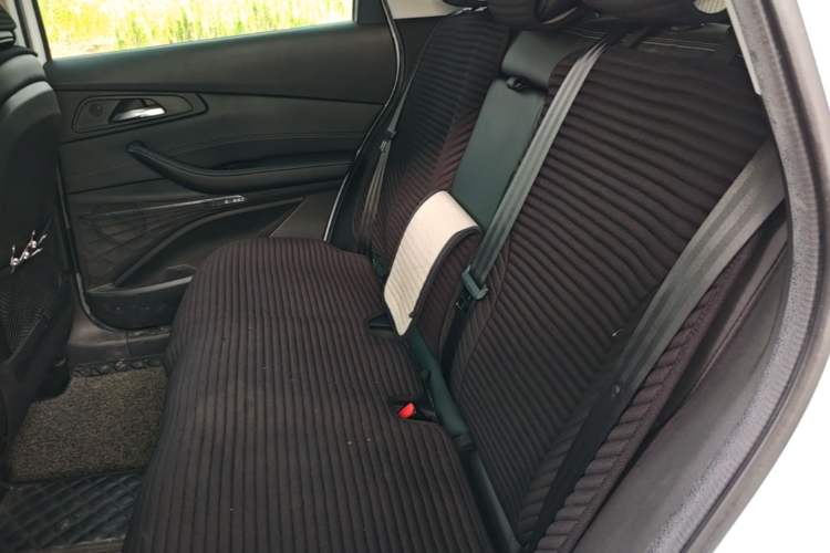 Used EXEED Lingyun 2020 1.6T Two-Wheel Drive Star Edition Left Rear Seat