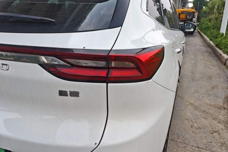 Used EXEED Lingyun 2020 1.6T Two-Wheel Drive Star Edition Right Rear Taillight
