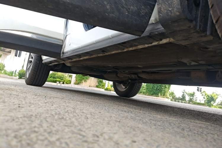 Used EXEED Lingyun 2020 1.6T Two-Wheel Drive Star Edition Right Side Sill
