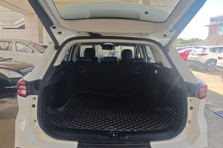 Used EXEED Lingyun 2020 1.6T Two-Wheel Drive Star Edition Trunk