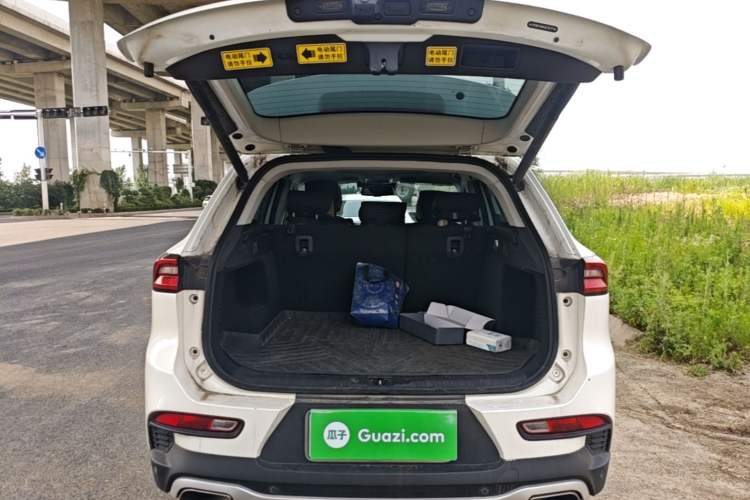 Used EXEED Lingyun 2020 1.6T Two-Wheel Drive Star Edition Trunk
