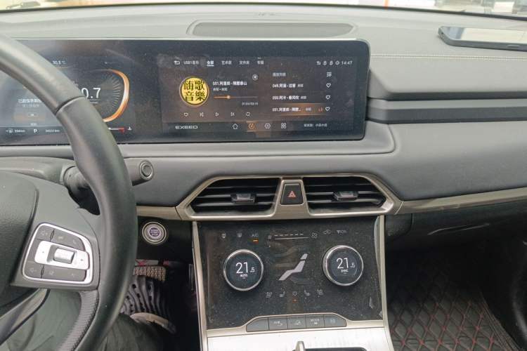 Used EXEED Lingyun 2021 290T Two-Wheel Drive Starry Edition Audio And AC Panel