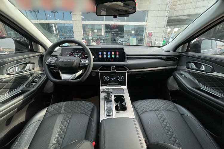 Used EXEED Lingyun 2021 400T Two-Wheel Drive StarRui Edition Center Console