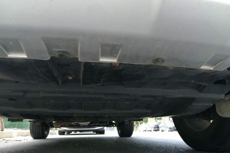 Used EXEED Lingyun 2021 290T Two-Wheel Drive Starry Edition Chassis Front