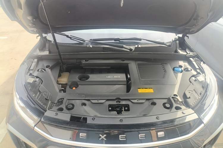 Used EXEED Lingyun 2021 290T Two-Wheel Drive Starry Edition Engine Bay