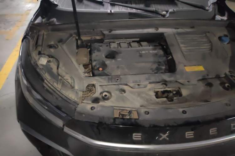 Used EXEED Lingyun 2021 290T Two-Wheel Drive Starry Edition Engine Bay Right