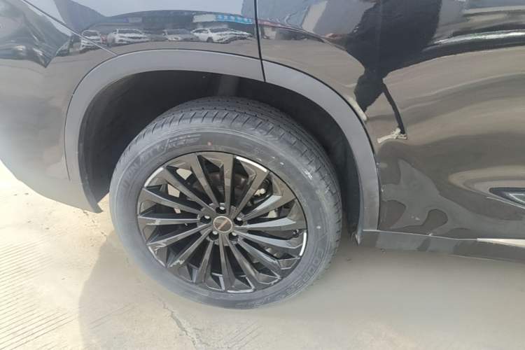 Used EXEED Lingyun 2021 290T Two-Wheel Drive Starry Edition Exterior 5