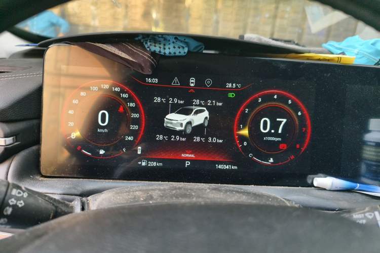Used EXEED Lingyun 2021 290T Two-Wheel Drive Starry Edition Instrument Cluster