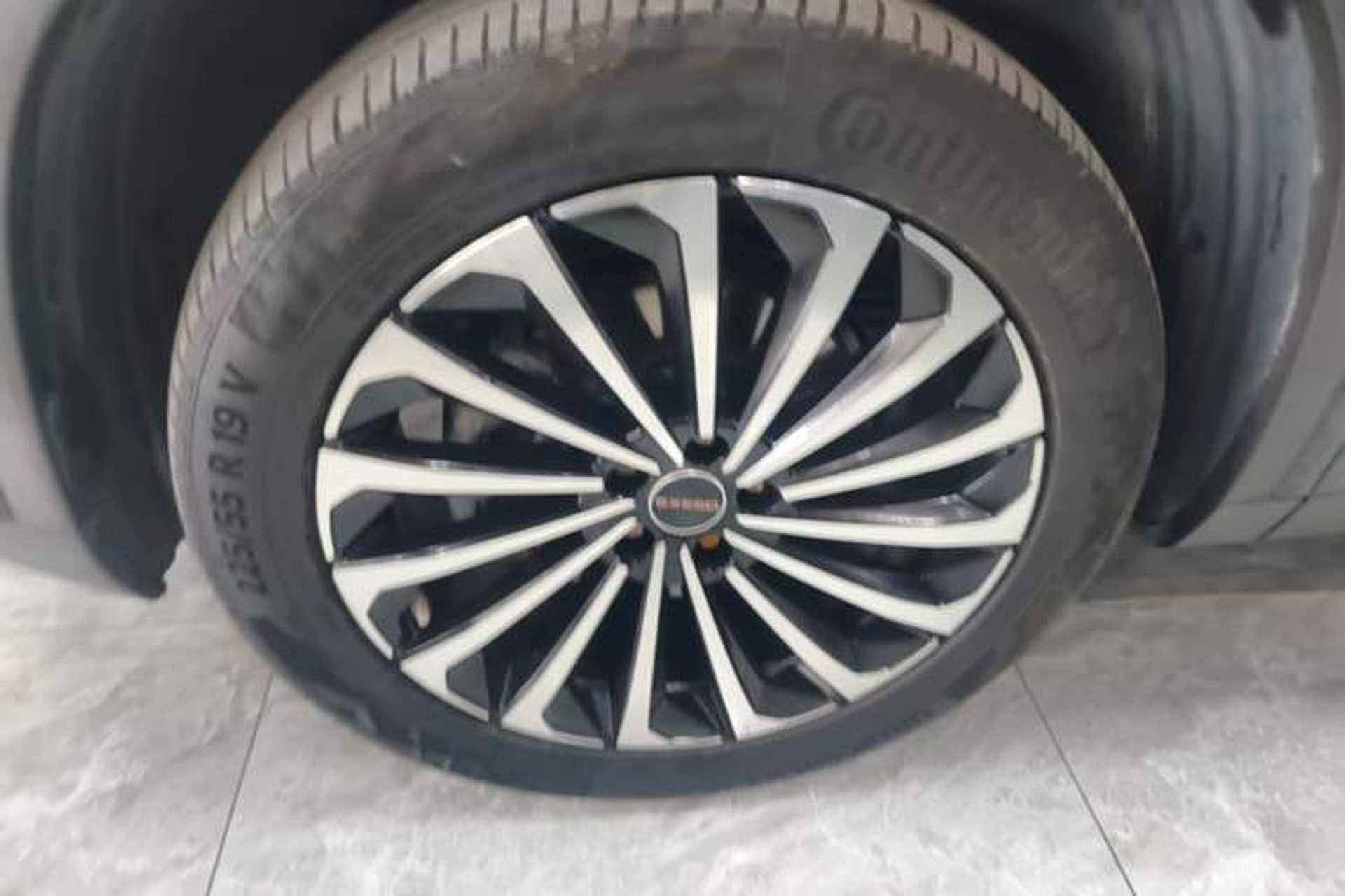 Used EXEED Lingyun 2021 400T Four-Wheel Drive Star Prestige Edition Left Front Wheel Hub