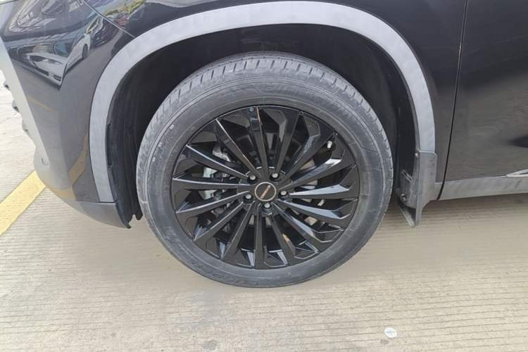 Used EXEED Lingyun 2021 290T Two-Wheel Drive Starry Edition Left Front Wheel Hub