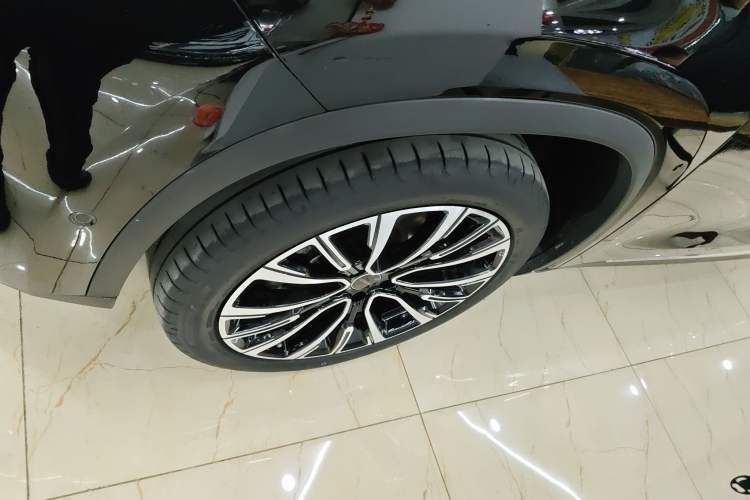 Used EXEED Lingyun 2021 400T Two-Wheel Drive Star Prestige Edition Left Front Wheel Hub
