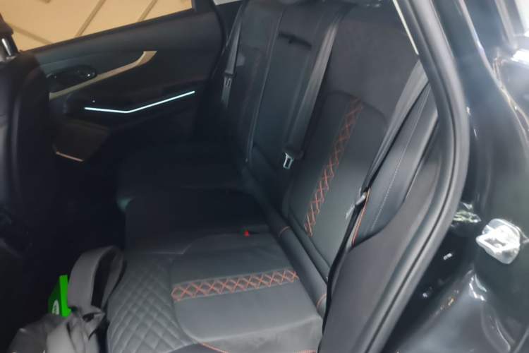 Used EXEED Lingyun 2021 400T Four-Wheel Drive Star Prestige Edition Left Rear Seat