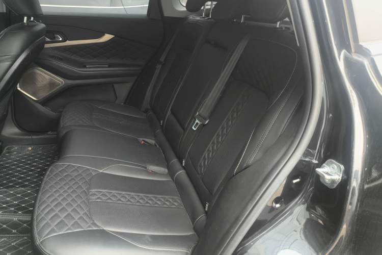 Used EXEED Lingyun 2021 400T Two-Wheel Drive StarRui PRO Edition Left Rear Seat