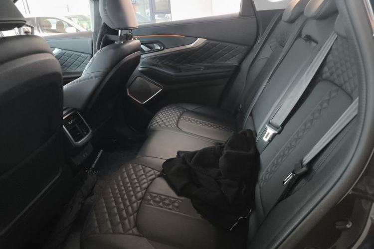 Used EXEED Lingyun 2021 290T Two-Wheel Drive Starry Edition Left Rear Seat