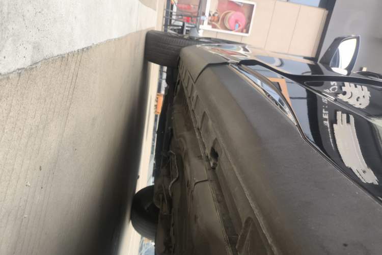 Used EXEED Lingyun 2021 400T Two-Wheel Drive StarRui PRO Edition Left Side Sill