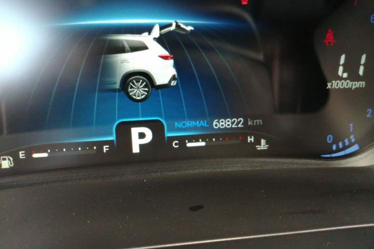 Used EXEED Lingyun 2021 290T Two-Wheel Drive Starry Edition Odometer Close Up