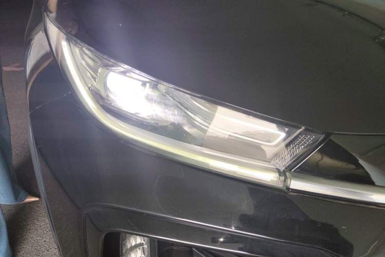 Used EXEED Lingyun 2021 400T Two-Wheel Drive StarRui PRO Edition Right Front Headlight