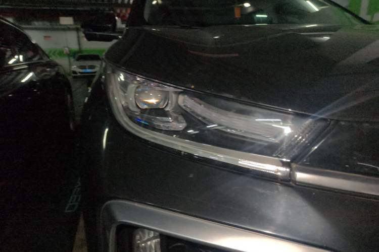 Used EXEED Lingyun 2021 290T Two-Wheel Drive Starry Edition Right Front Headlight