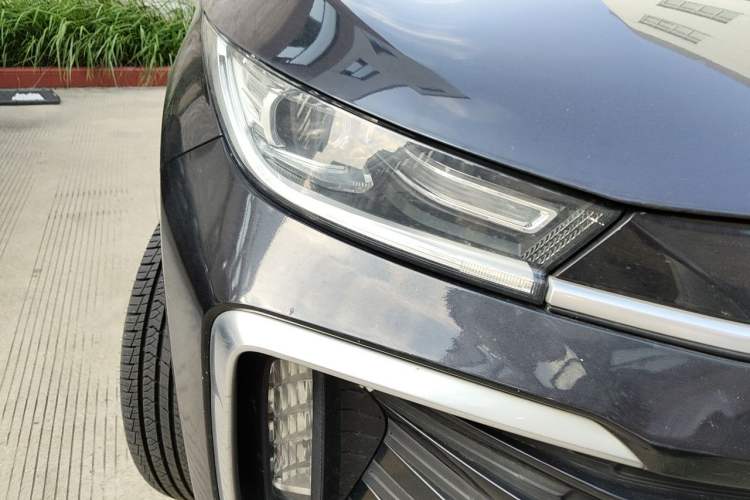 Used EXEED Lingyun 2021 290T Two-Wheel Drive Starry Edition Right Front Headlight