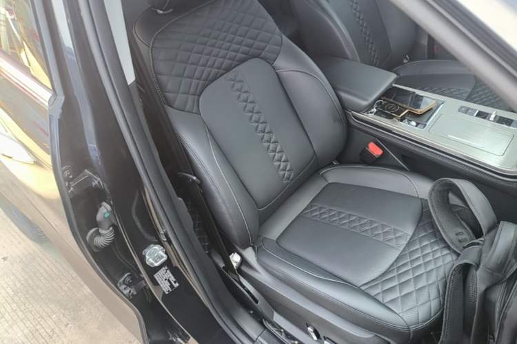 Used EXEED Lingyun 2021 290T Two-Wheel Drive Starry Edition Right Front Seat