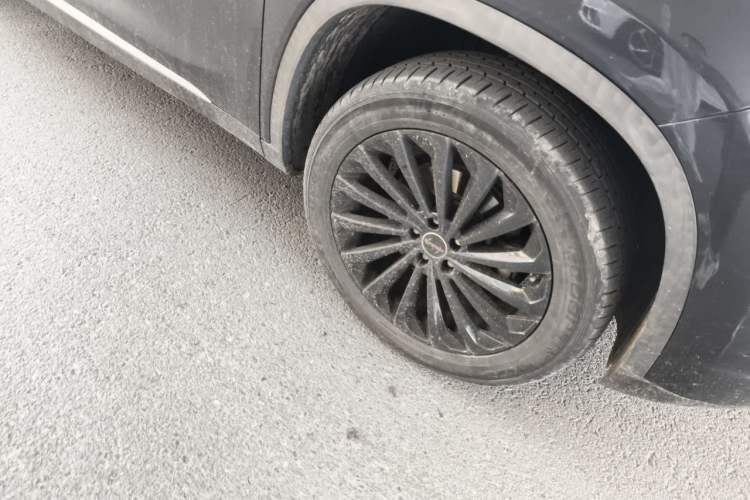 Used EXEED Lingyun 2021 290T Two-Wheel Drive Starry Edition Right Front Wheel Hub