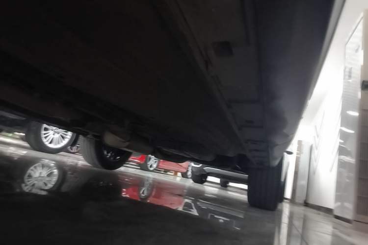 Used EXEED Lingyun 2021 400T Four-Wheel Drive Star Prestige Edition Right Side Sill