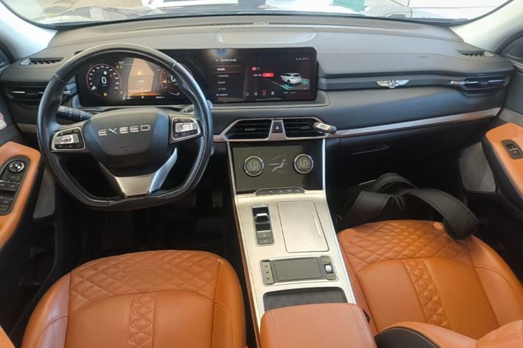 Used EXEED Lingyun 2021 290T Two-Wheel Drive Starry Edition Center Console