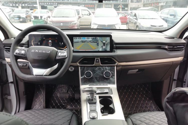 Used EXEED Lingyun 2021 400T Two-Wheel Drive StarRui PRO Edition Center Console