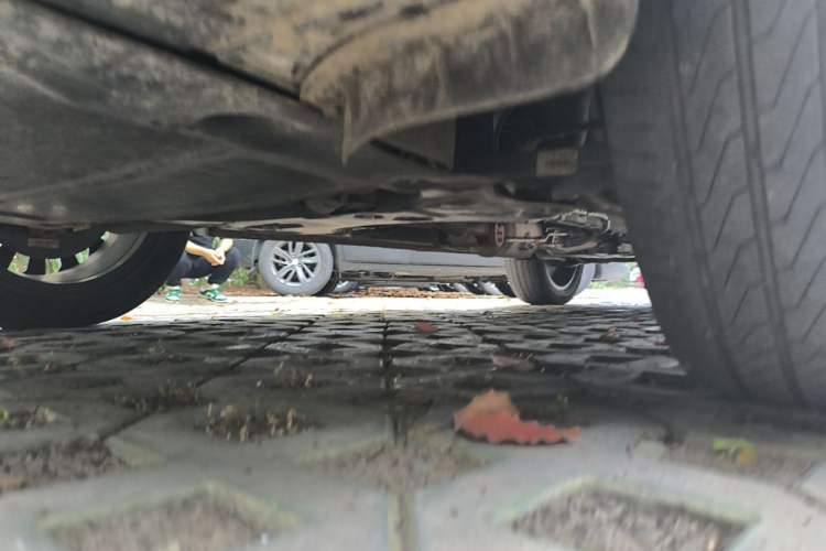 Used EXEED Lingyun 2021 290T Four-Wheel Drive Star Edition Chassis Front Left