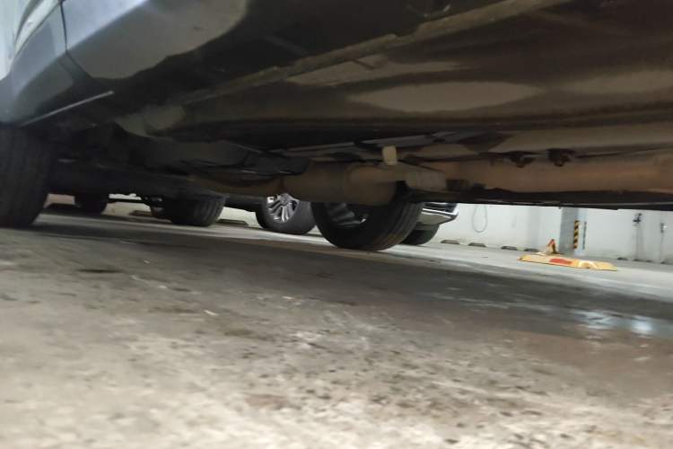 Used EXEED Lingyun 2021 400T Four-Wheel Drive Star Prestige Edition Chassis Front Right