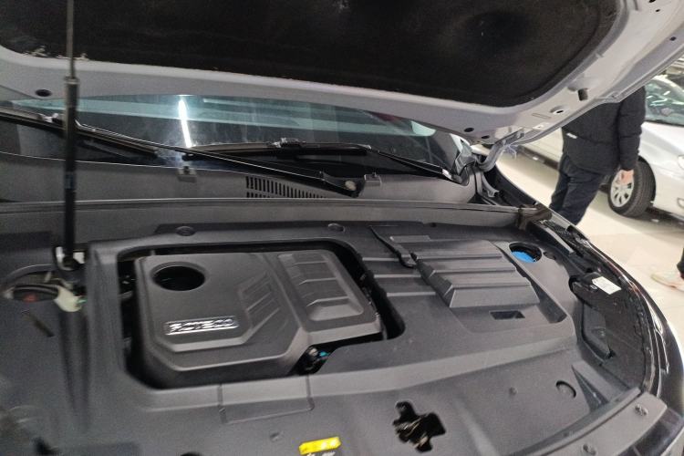 Used EXEED Lingyun 2021 400T Four-Wheel Drive Star Prestige Edition Engine Bay