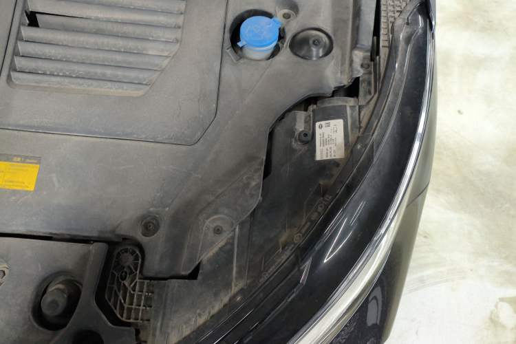 Used EXEED Lingyun 2021 290T Two-Wheel Drive Starry Edition Engine Bay Left