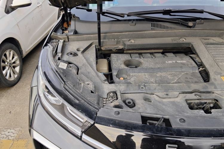 Used EXEED Lingyun 2021 290T Two-Wheel Drive Star Edition Engine Bay Right