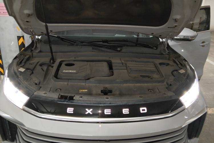 Used EXEED Lingyun 2021 400T Four-Wheel Drive Star Prestige Edition Engine Bay