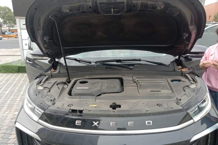 Used EXEED Lingyun 2021 400T Four-Wheel Drive Star Prestige Edition Engine Bay