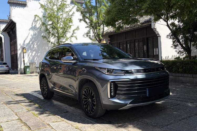 Used EXEED Lingyun 2021 290T Two-Wheel Drive Starry Edition Exterior 2