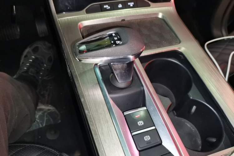Used EXEED Lingyun 2021 400T Four-Wheel Drive StarRui Edition Gear Lever