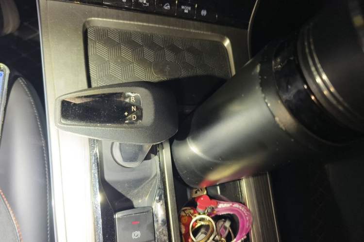 Used EXEED Lingyun 2021 400T Two-Wheel Drive Star Prestige Edition Gear Lever