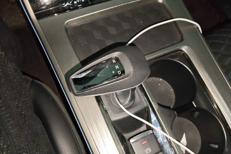 Used EXEED Lingyun 2021 400T Four-Wheel Drive Star Prestige Edition Gear Lever