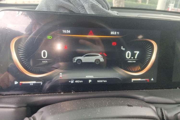Used EXEED Lingyun 2021 290T Two-Wheel Drive Starry Edition Instrument Cluster