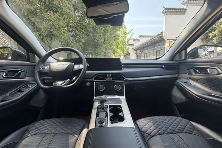 Used EXEED Lingyun 2021 400T Two-Wheel Drive Star Prestige Edition Interior 4