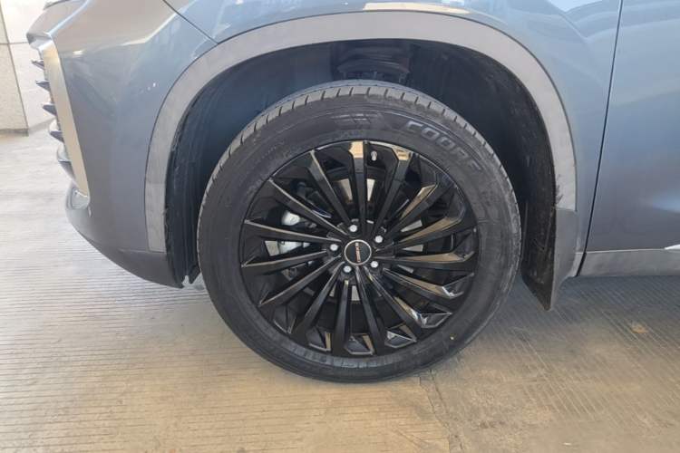 Used EXEED Lingyun 2021 290T Two-Wheel Drive Starry Edition Left Front Wheel Hub
