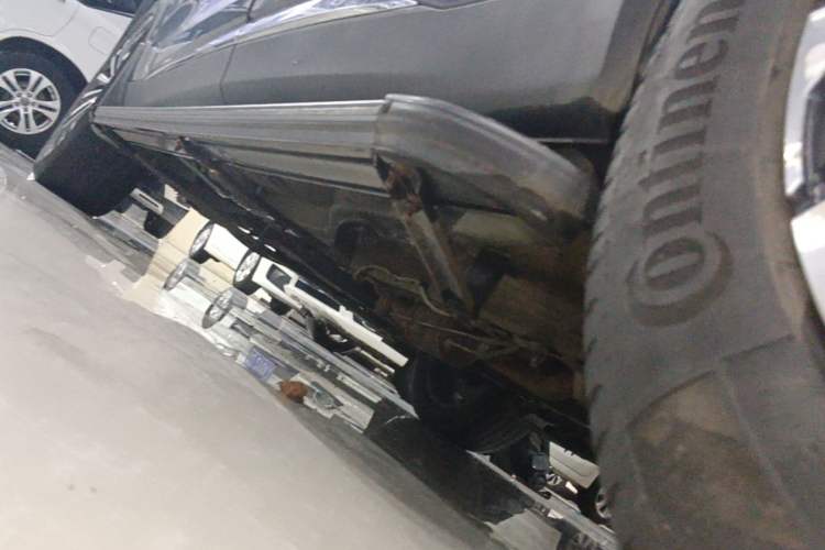 Used EXEED Lingyun 2021 290T Four-Wheel Drive Star Prestige Edition Left Side Sill