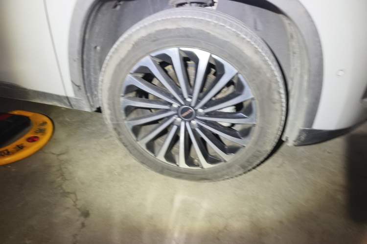 Used EXEED Lingyun 2021 400T Two-Wheel Drive Star Prestige Edition Right Front Wheel Hub