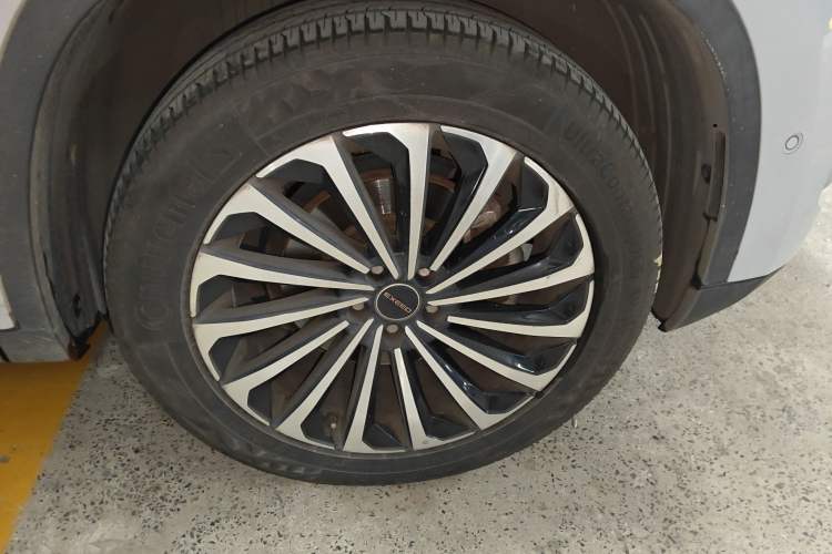 Used EXEED Lingyun 2021 400T Four-Wheel Drive Star Prestige Edition Right Front Wheel Hub